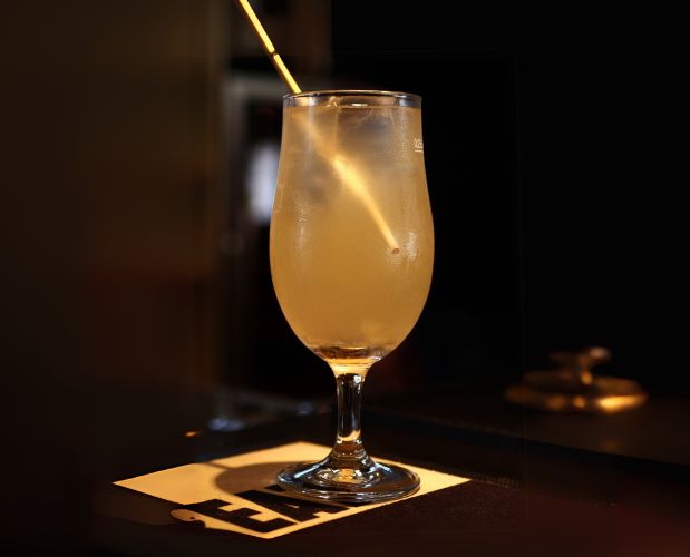 Mocktail POMKIPIK Jus de pomme, Citron, Sirop de pamplemousse, Ginger Beer JUST ONE BEER gradignan proche bordeaux - carte des cocktail